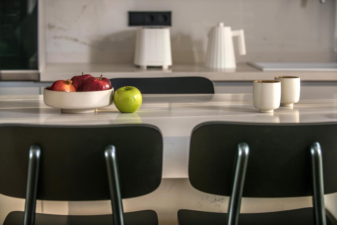 Relaxo Collection Luxury Suites In The Heart Of Heraklion Exterior photo